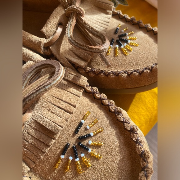 171-You Are Sole lovely 👟 New Laurentian Chief Beaded Moccasins - Picture 8 of 9